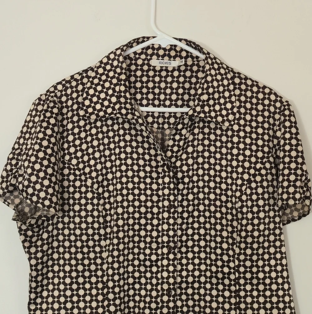 Rickis Size 16 Geometric Mod Print Brown Cream Button Down Blouse Short Sleeve 9 - Picture 5 of 13